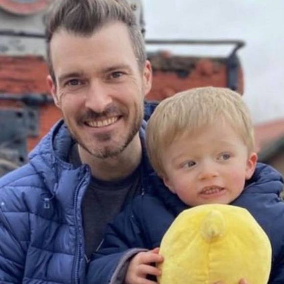 Meet your Posher, Brian - Picture 1 of 1